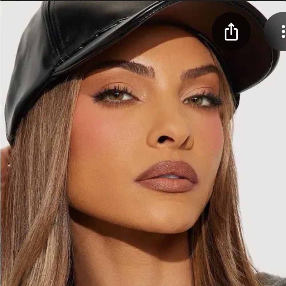 Fashion Nova Black Faux Leather Newsboy Cap